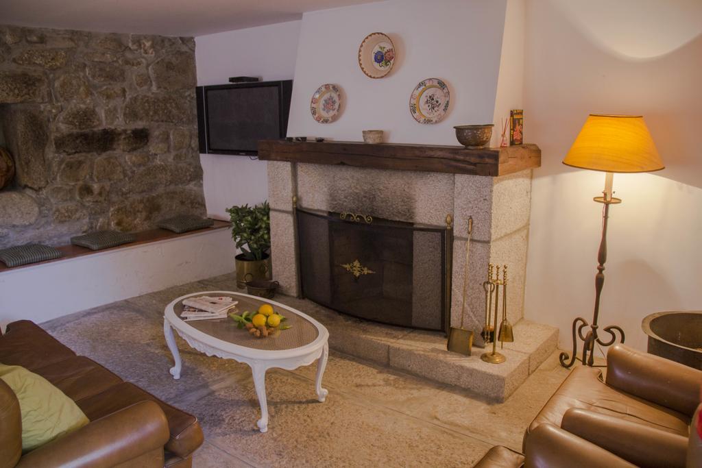 Ferienwohnung Casa De Assade Grimancelos Exterior foto
